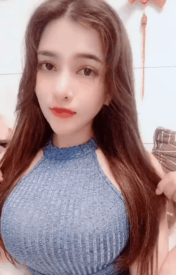泪函的很的美女动图：看到女孩子的第一眼 内涵段子 图1